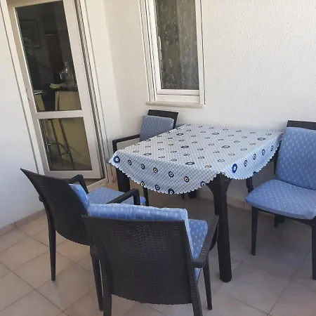 Duplex In 206 Sq Meters Aptm Of 3 Bdr 2 Bathroom Jakuzzi Terrace Big Pool *