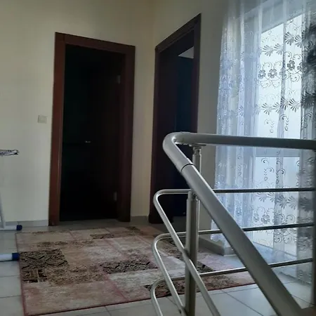 Duplex In 206 Sq Meters Aptm Of 3 Bdr 2 Bathroom Jakuzzi Terrace Big Pool * シダ