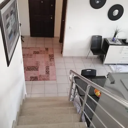 Duplex In 206 Sq Meters Aptm Of 3 Bdr 2 Bathroom Jakuzzi Terrace Big Pool Apartment Side