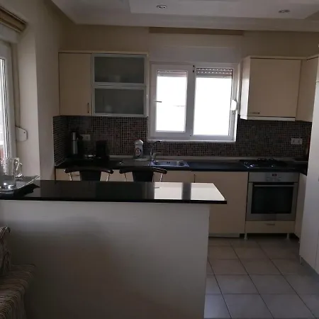 Duplex In 206 Sq Meters Aptm Of 3 Bdr 2 Bathroom Jakuzzi Terrace Big Pool * Side