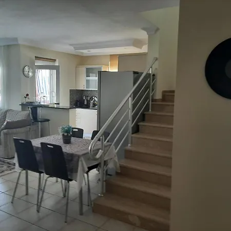 Duplex In 206 Sq Meters Aptm Of 3 Bdr 2 Bathroom Jakuzzi Terrace Big Pool Apartment