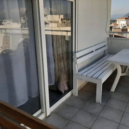 Apartment Duplex In 206 Sq Meters Aptm Of 3 Bdr 2 Bathroom Jakuzzi Terrace Big Pool Side
